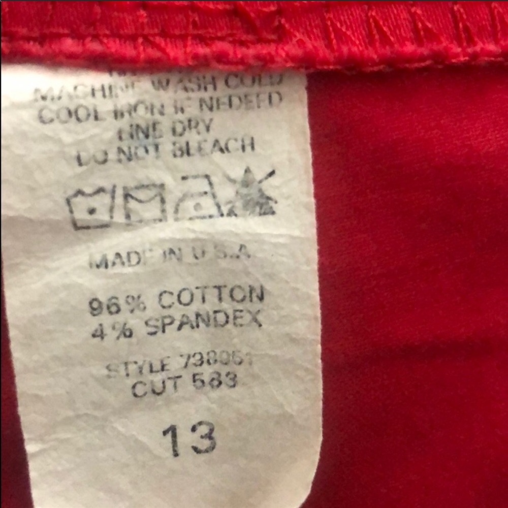 ✨SOLD✨ Lola Red Double Button Mini Shorts Size 13 - Picture 4 of 5